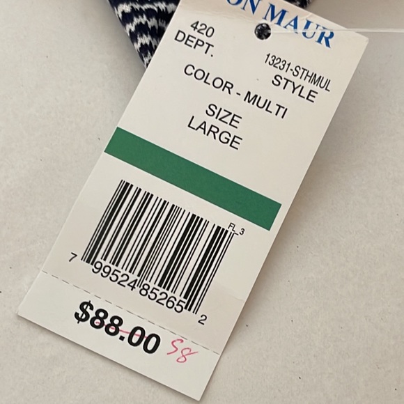 Weston faux rap short sleeve V-neck top - Picture 9 of 9